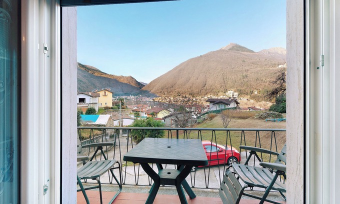 Cannobio Apartment | Apartment "Casa Elsa" with Mountain View, Balcony & Wi-Fi