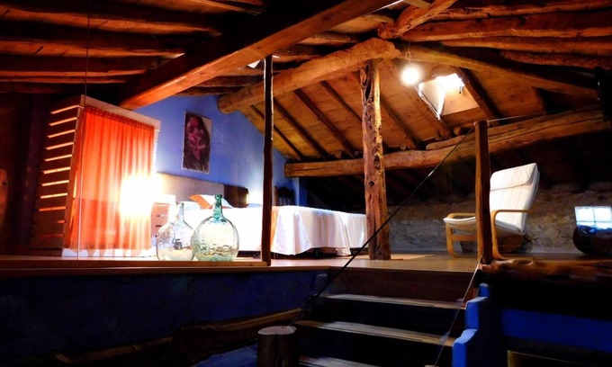 Tubilla del Lago House | Apartment 'Casa Rural 1904' with Wi-Fi