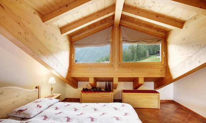 Santa Caterina Valfurva Apartment | Apartment 'Casa Michela Mansarda' with Mountain View, Shared Terrace and Wi-Fi