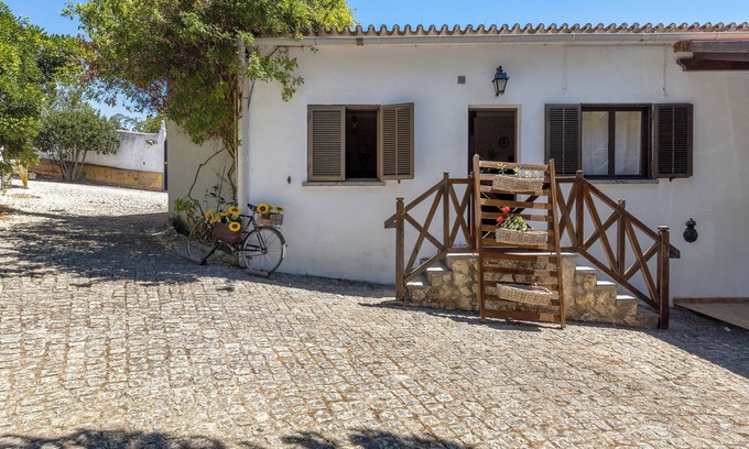 Riachos Villa | Apartment 'Casa Rústica' with Shared Pool, Shared Terrace and Wi-Fi