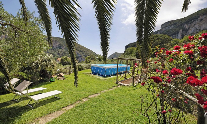 Boragni Apartment | Apartment "Casa Virginia - Vigna" with Sea View, Shared Pool & Wi-Fi