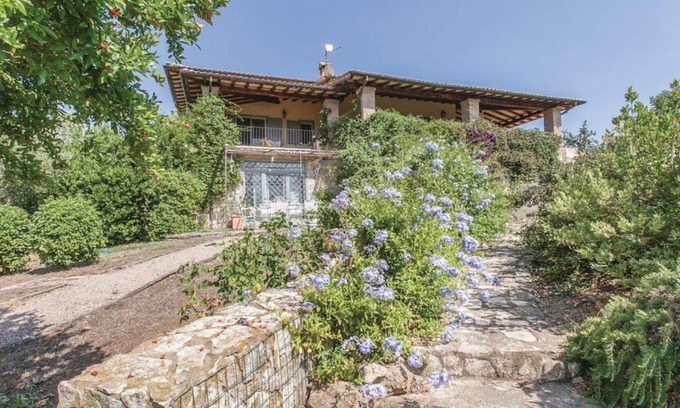 Montalto di Castro Apartment | Apartment "Casale Cacciata Grande Elisa" with Shared Pool & Wi-Fi