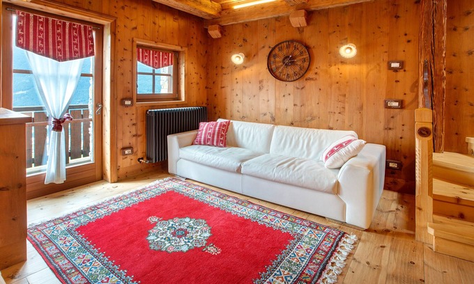 Valdisotto Apartment | Apartment 'Chalet Del Cuore' with Mountain View, Private Garden and Wi-Fi