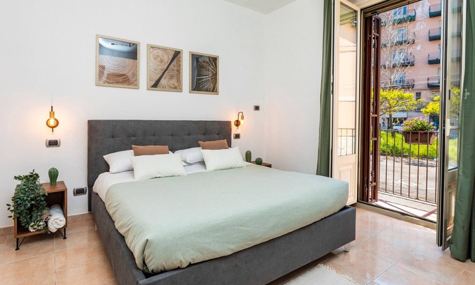 Acireale Apartment | Apartment 'Civico 1 - Acireale' with Balcony and Air Conditioning