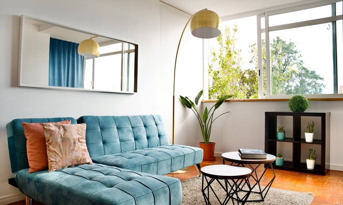 Parede Apartment | Apartment 'Close To The Beach' with Wi-Fi and Air Conditioning