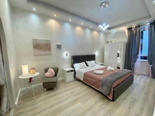 San Giovanni Apartment | Apartment close to the Coloseum, 2 minutes walk from metro A