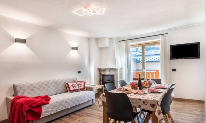 Pinzolo Apartment | Apartment 'Condominio Lucia 7' with Mountain View, Garden & Wi-Fi
