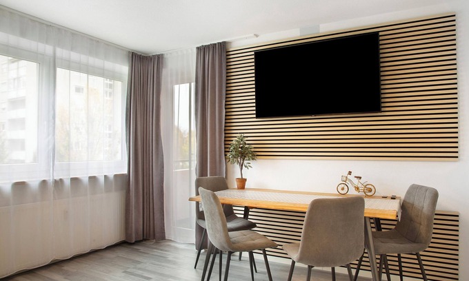 Neuburg Apartment | Apartment 'Neuburg 6 - New' with Balcony and Wi-Fi