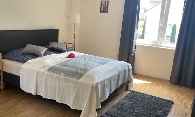 Perouse Apartment | Apartment-Deluxe-Mobility bath-Balcony