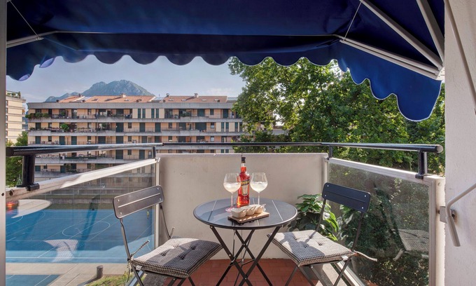 Lecco Apartment | Apartment 'Design Home' with Balcony and Wi-Fi