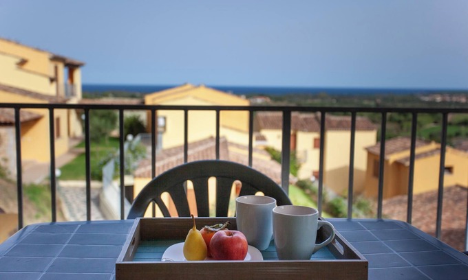 Luddui Apartment | Apartment "Diana 1" Near the Beach with Sea View, Garden, Balcony & Terrace