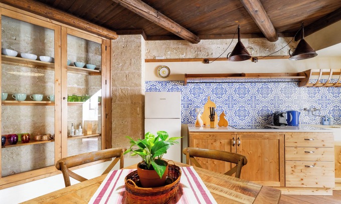 Specchia Apartment | Apartment 'Dimora Pisanelli' with Wi-Fi and Air Conditioning