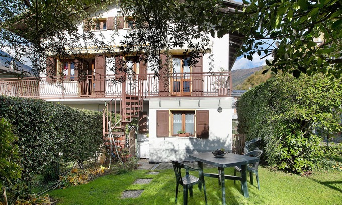 Tovo di Sant'Agata Apartment | Apartment 'Dolce Letizia' with Mountain View, Private Garden & Wi-Fi