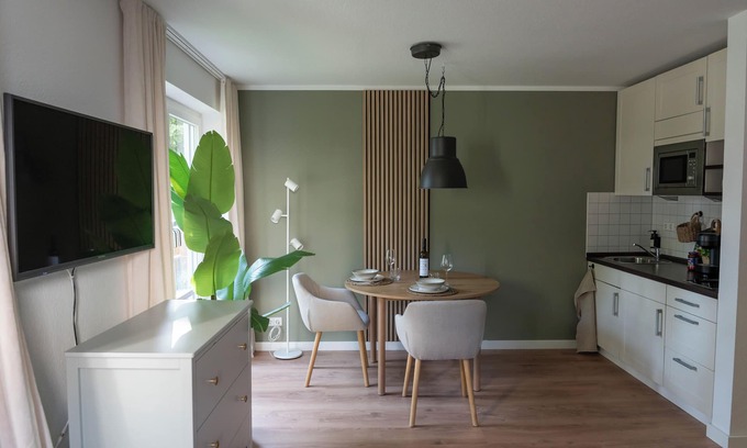 Laubegast Apartment | Apartment Dresden - close to the Elbe - well connected - WiFi - TV - free parking