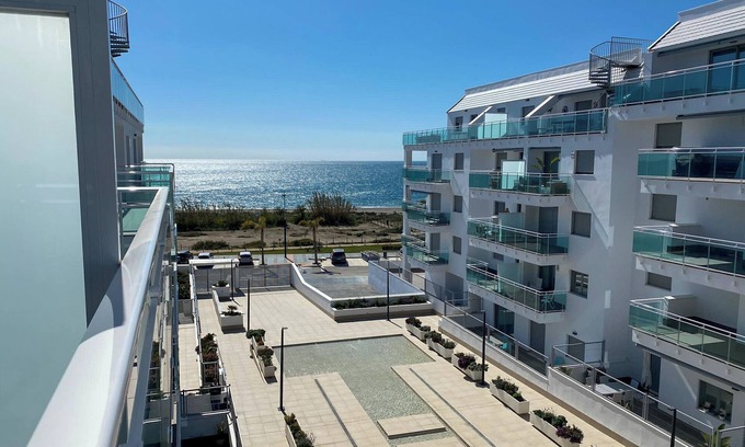 El Morche Apartment | Apartment "Dunas de Marivillas" with Sea View, Shared Pool & Wi-Fi
