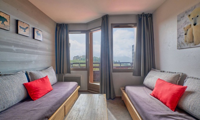 Jeux Apartment | Apartment "Duplex" with Mountain View & Shared Pool