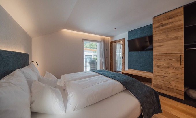 Prateria Apartment | Apartment 'Edelweiß' with Mountain View, Shared Terrace and Wi-Fi