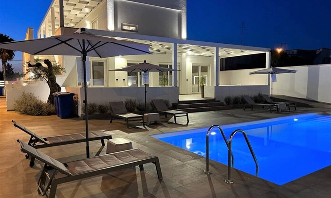Torre Suda Apartment | Apartment "Elite Luxury Residence 1" with Sea View, Pool & Terrace