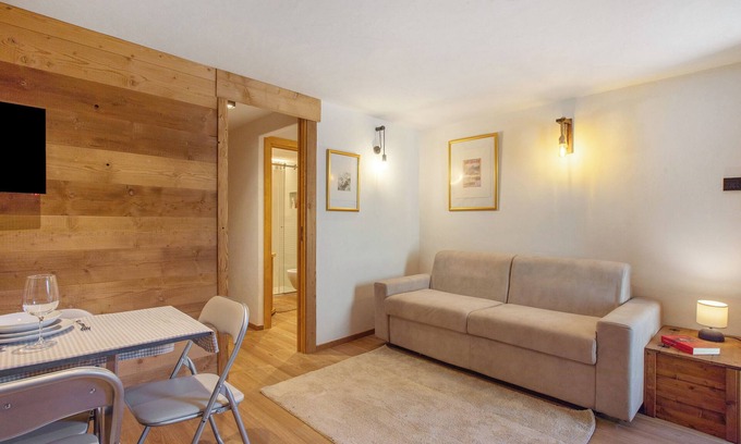 Entreves Apartment | Apartment 'Entrèves' with Mountain View and Wi-Fi