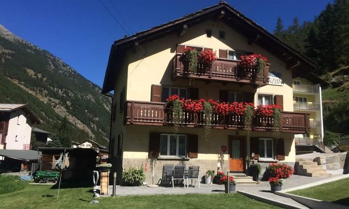 Saas Grund Apartment | Apartment Enzian by Interhome