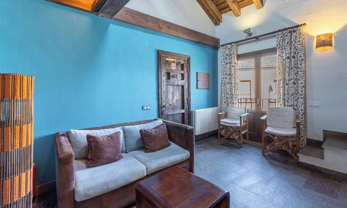 Braojos House | Apartment 'Alojamiento Taurus' with Balcony and Wi-Fi