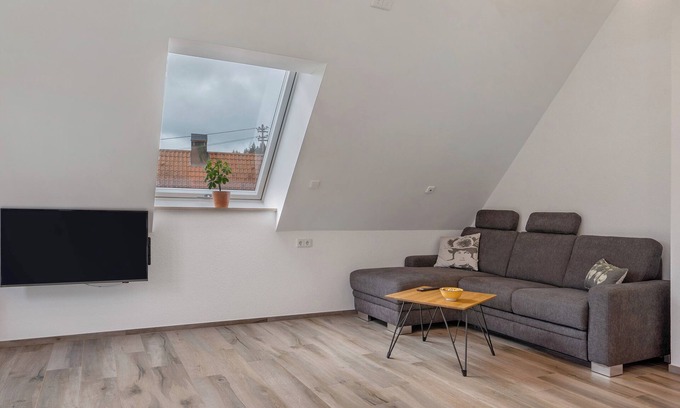 Wolfach - Saint Roman Apartment | Apartment 'Falkennest' with Mountain View, Shared Garden and Wi-Fi