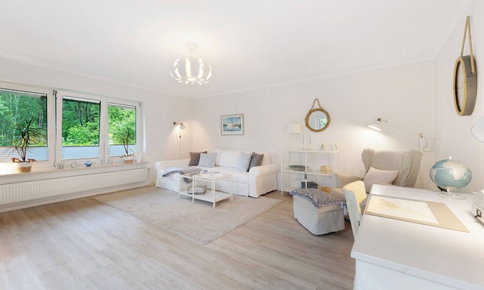 Ulstrupfeld Apartment | Apartment 'Ferienwohnung Angeln' with Private Terrace, Private Garden and Wi-Fi