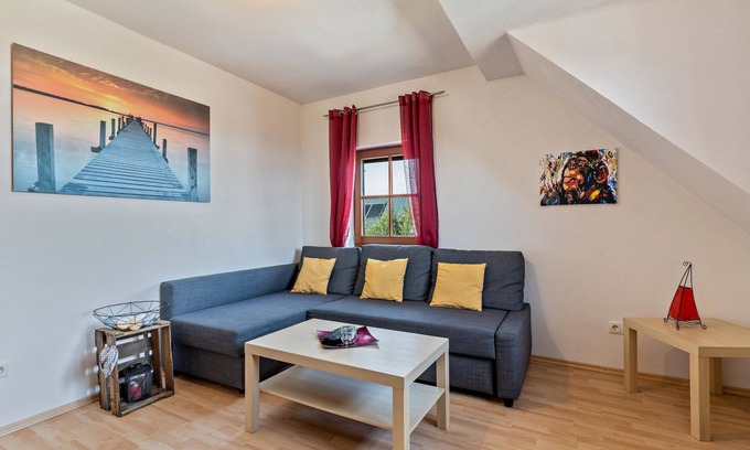 Neuried Apartment | Apartment 'Ferienwohnung, 55qm' with Wi-Fi