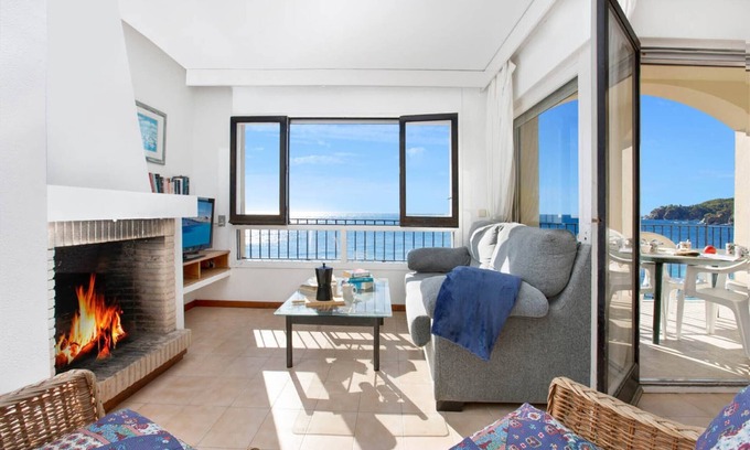 Calella de Palafrugell Apartment | Apartment for 6 people in Spain
