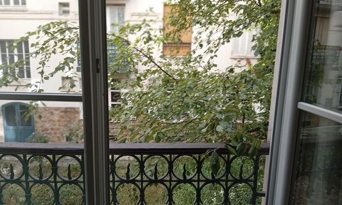 Quartier du Petit-Montrouge Apartment | Apartment for rent for a period of 4 months well located near all shops