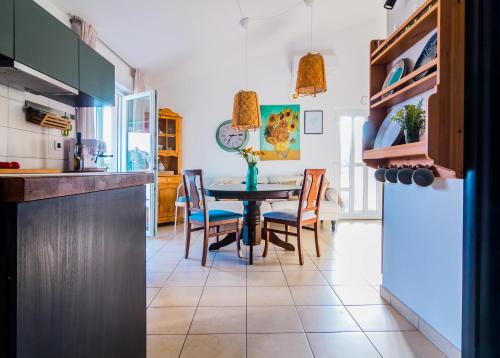 Pjescana Uvala Apartment | Apartment for Two 200m from the Beach