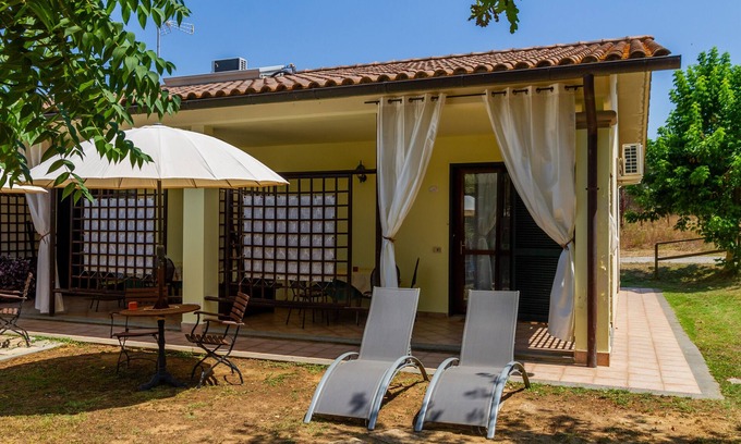 Grosseto Apartment | Apartment 'Forasacco Dei Campi' with Private Terrace, Wi-Fi and Air Conditioning