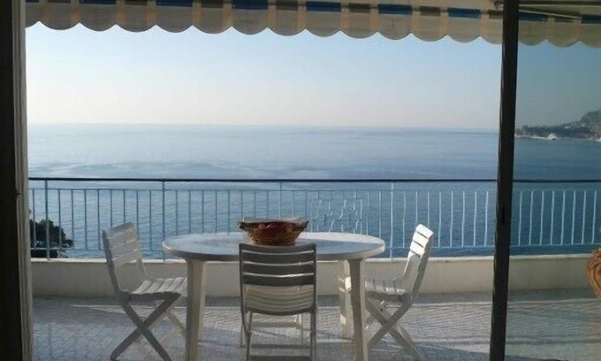 Roquebrune-Cap-Martin Apartment | apartment in Rocquebrune Cap Martin