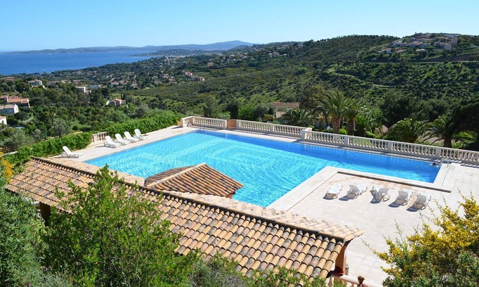 Les Issambres Apartment | APARTMENT 4/6 PERS. - SEA VIEW - LARGE POOL