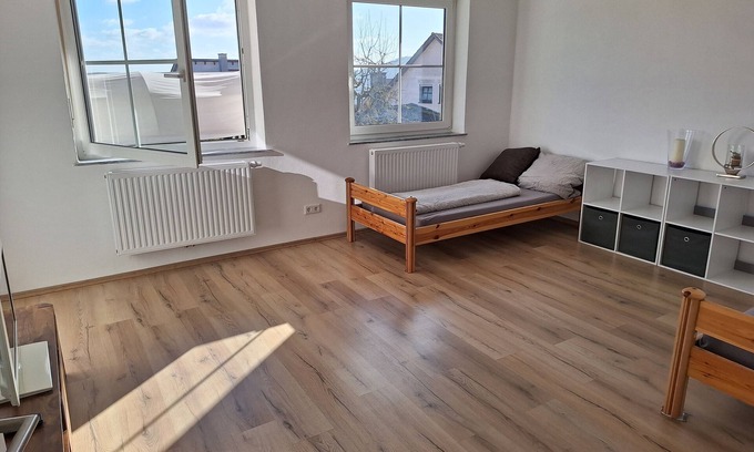 Schwandorf Apartment | Apartment 'Gästehaus Kam' with Wi-Fi
