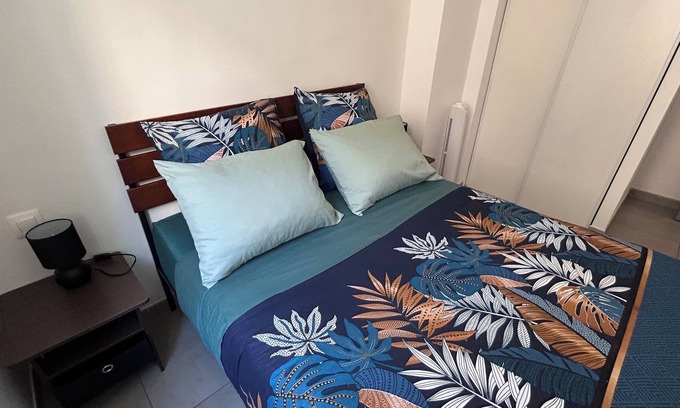 Saint-Charles Apartment | Apartment- Gare St Charles