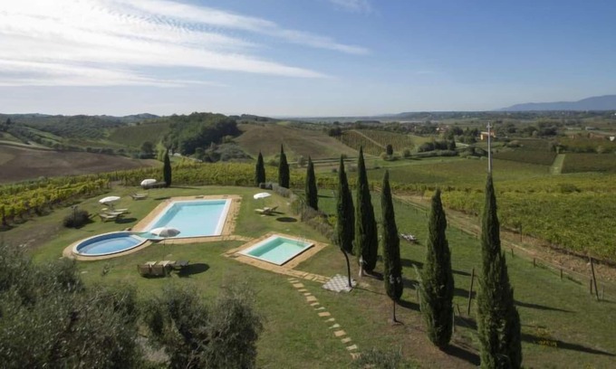 Stabbia Apartment | Apartment Geranio in Cerreto Guidi - 4 persons, 2 bedrooms