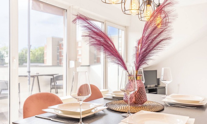 Rosenhugel Apartment | Apartment Gladbeck Large 2-room apartment with balcony near MoviePark & Arena AufSchalke