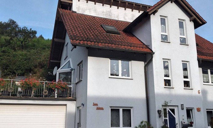 Dernbach Apartment | Apartment Haus am Pfalzhof