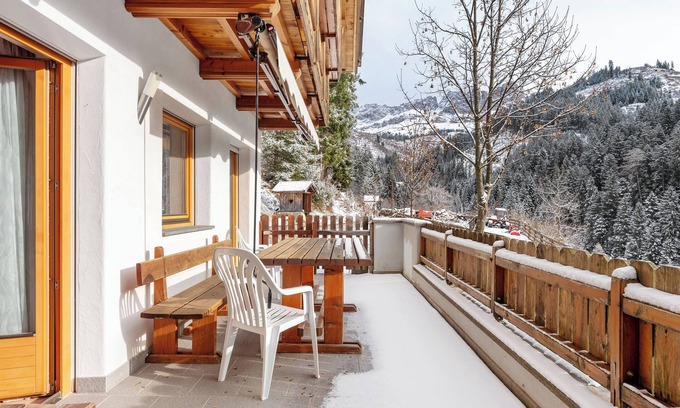 Nova Levante Apartment | Apartment 'Heinzenhof 1' with Mountain View, Private Terrace and Wi-Fi