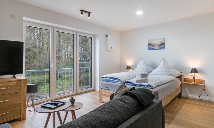 Husbyholz Apartment | Apartment 'Hodderup 10' with Shared Garden and Wi-Fi