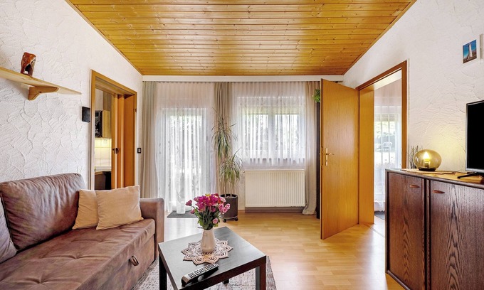 Kaiserslautern Apartment | Apartment 'Horn' with Shared Terrace, Shared Garden and Wi-Fi
