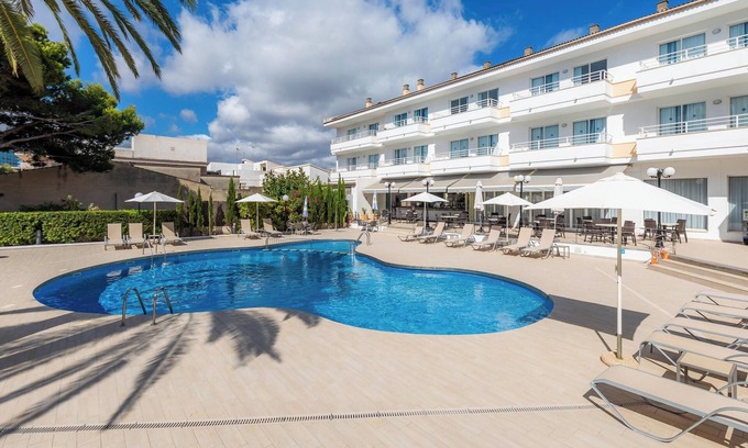 Can Picafort Apartment | Apartment Hotel Maracaibo Standard with Pool, Wi-Fi & Terrace