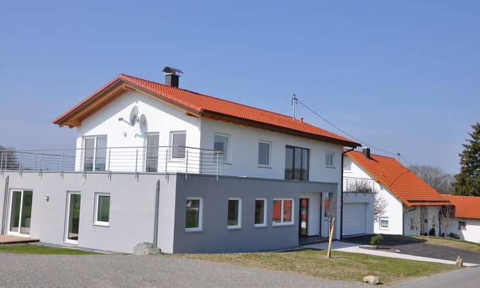Bad Waldsee Apartment | Apartment house Bad Waldsee, Apartment II