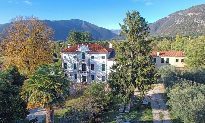 Bassano del Grappa Apartment | Apartment in Ancient Villa Pampinuccia