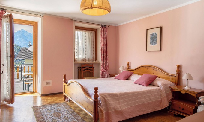 Aymavilles Apartment | Apartment 'Il Borgo' with Mountain View, Private Terrace and Wi-Fi