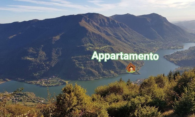 Endine Gaiano Apartment | Apartment in a peaceful setting on Lake Endine