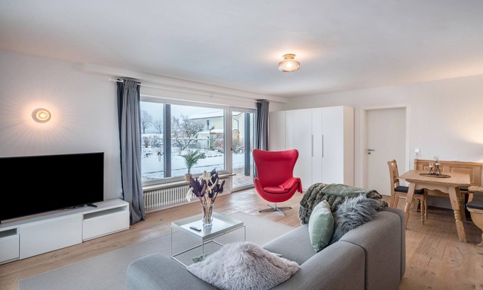 Oberwarngau Apartment | Apartment 'In Bayern' with Private Terrace and Wi-Fi