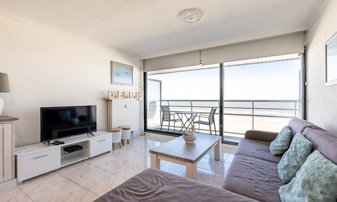 Blankenberge Apartment | Apartment in Blankenberge by the North Sea