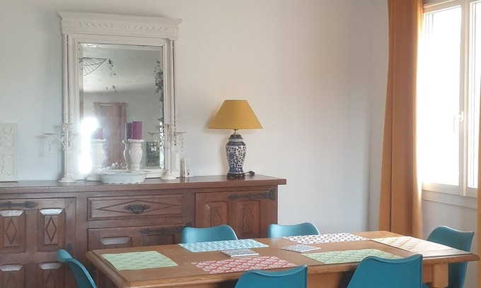 Salin-de-Giraud Apartment | Apartment in Camargue